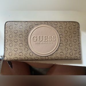 NWT guess wallet zip around mocha v8724599 rothenberg SLG